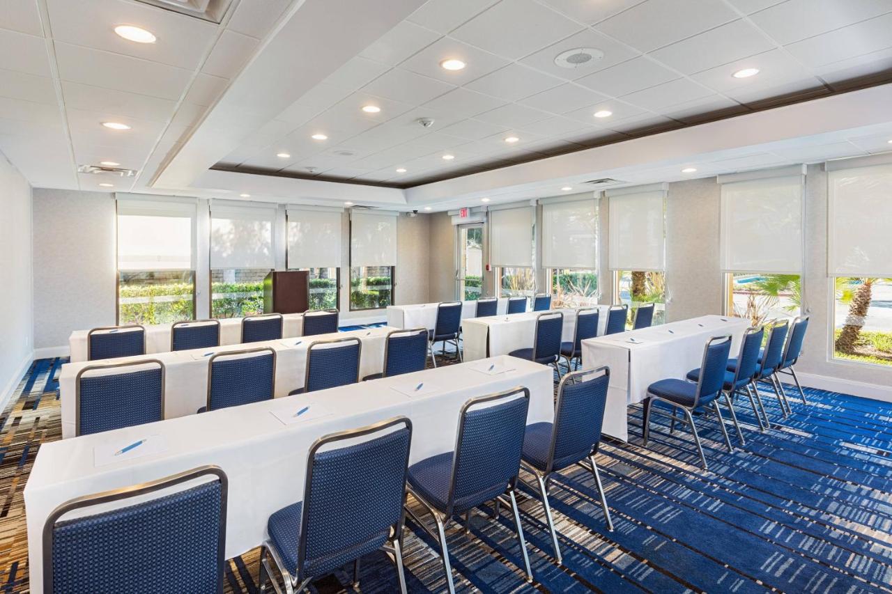 | Four Points by Sheraton Los Angeles Westside