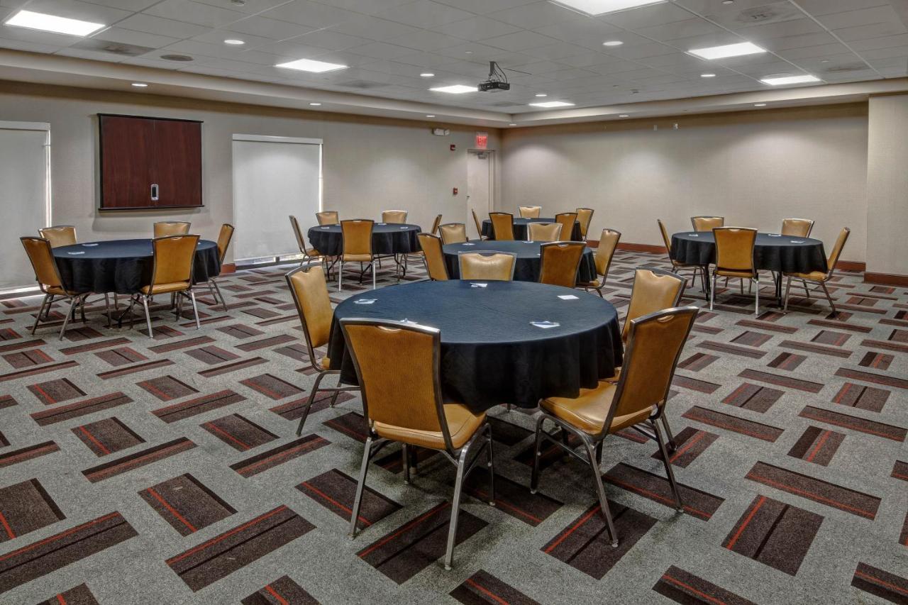 | Four Points by Sheraton Memphis Southwind