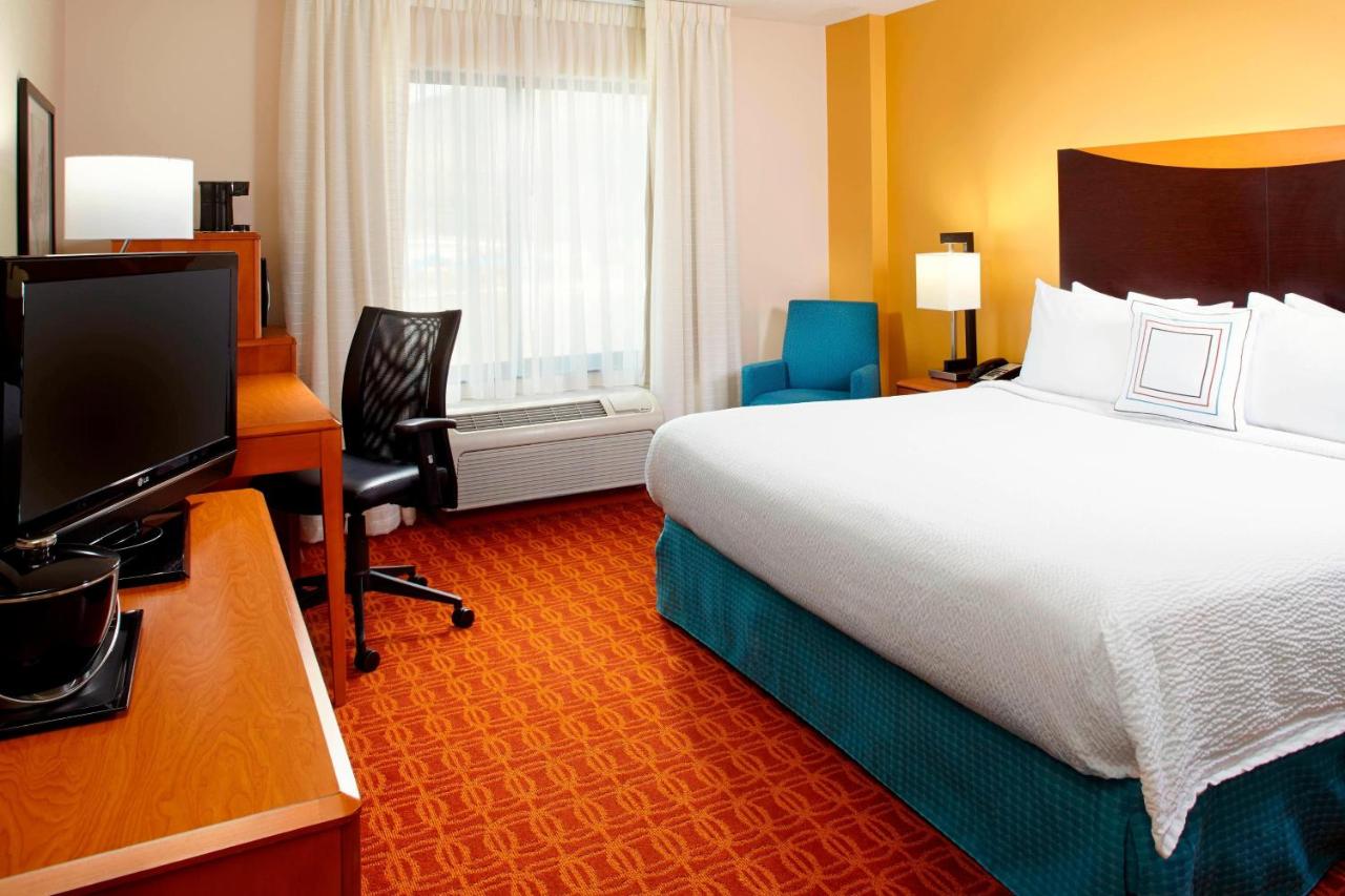 | Fairfield Inn & Suites Pittsburgh Neville Island
