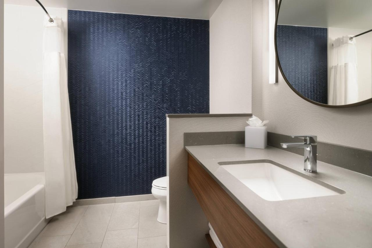| Fairfield Inn & Suites by Marriott South Kingstown Newport Area