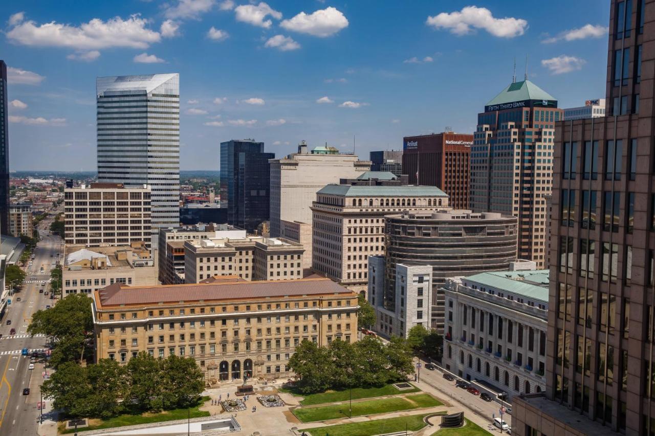 Corner King, 1 King Bed (Lake, Stadium & City View) at Cleveland Marriott Downtown at Key Tower
