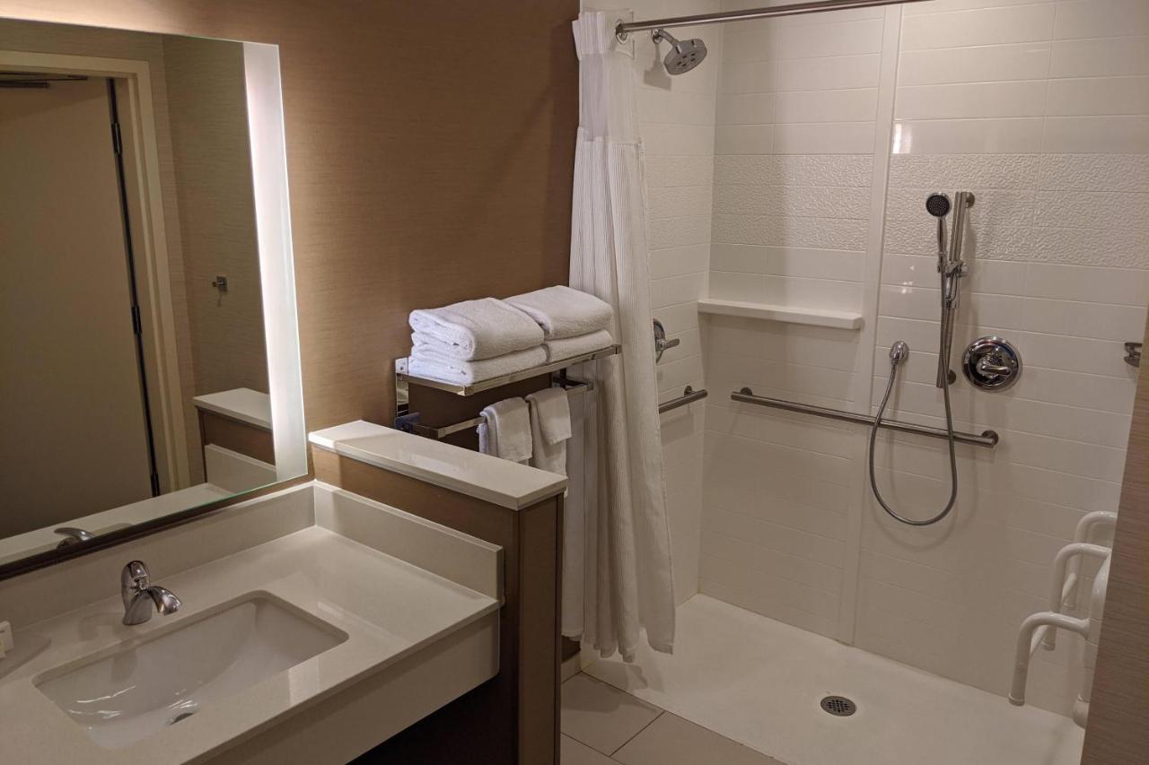 | Fairfield Inn & Suites by Marriott Phoenix Tempe/Airport