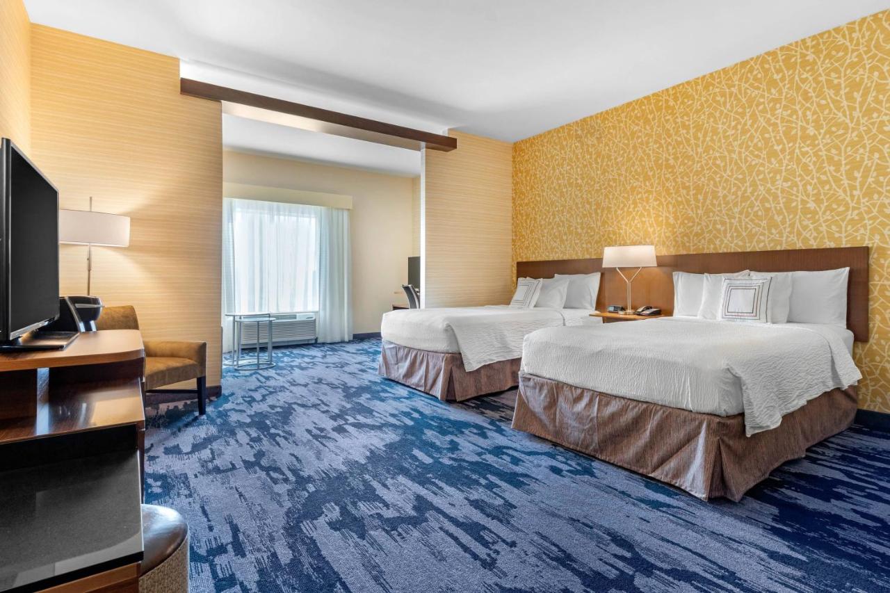 | Fairfield Inn & Suites by Marriott Mebane