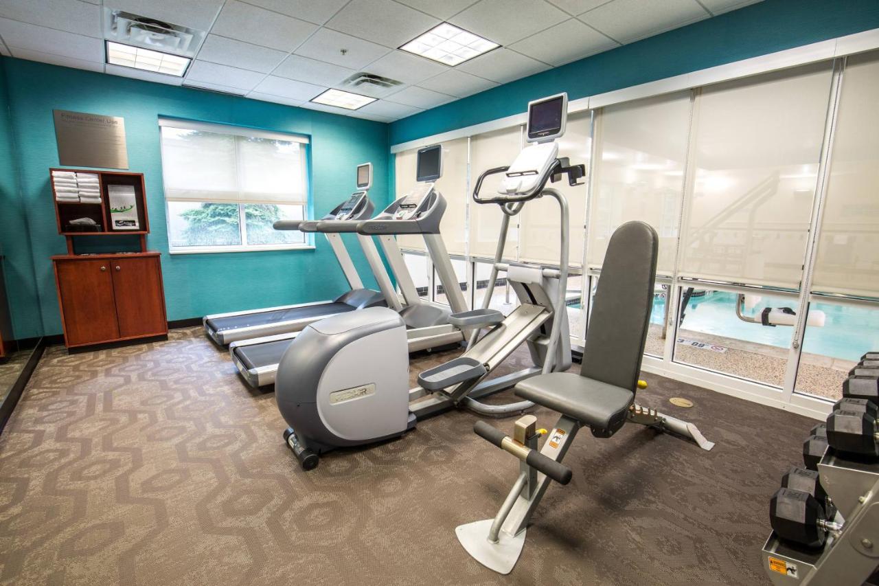 | Fairfield Inn and Suites by Marriott Portsmouth Exeter