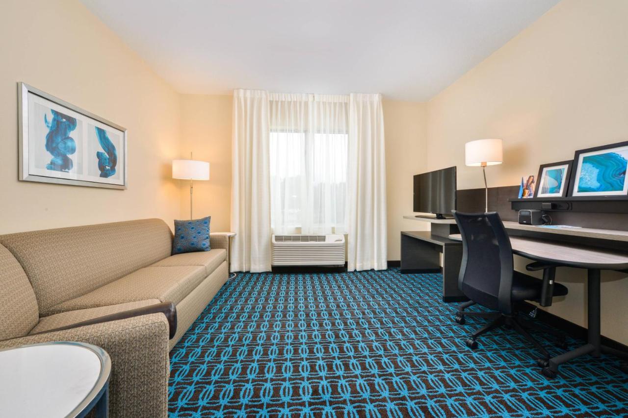 | Fairfield Inn & Suites by Marriott Raleigh Cary