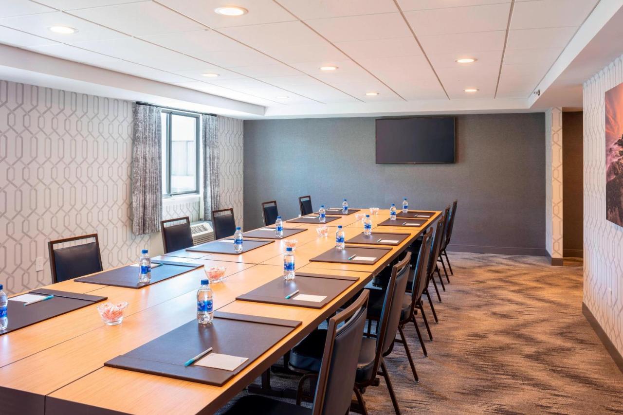 | Fairfield Inn & Suites by Marriott Providence Airport Warwick