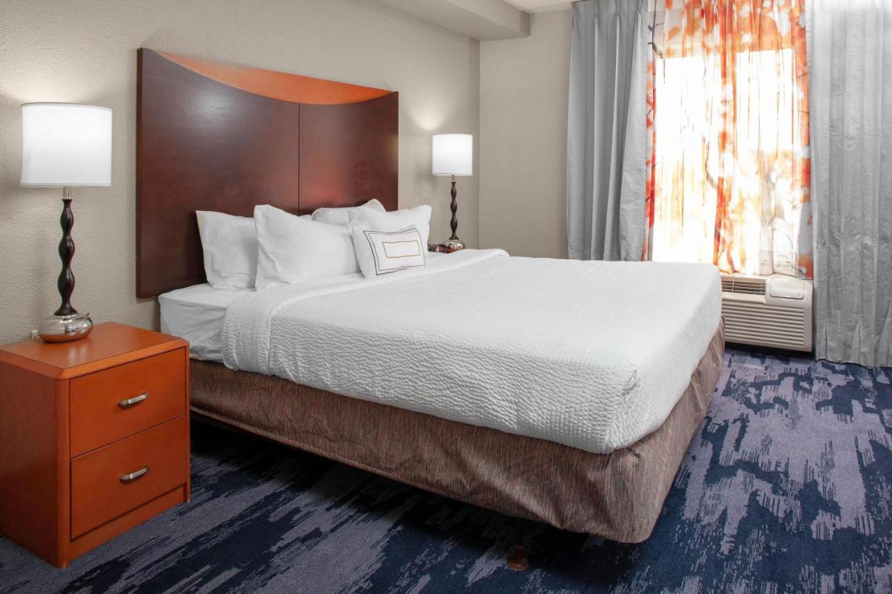 | Fairfield Inn & Suites Indianapolis Avon