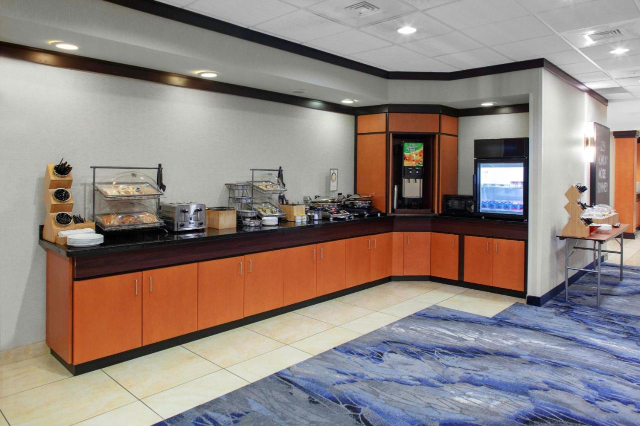 | Fairfield Inn & Suites Indianapolis Avon