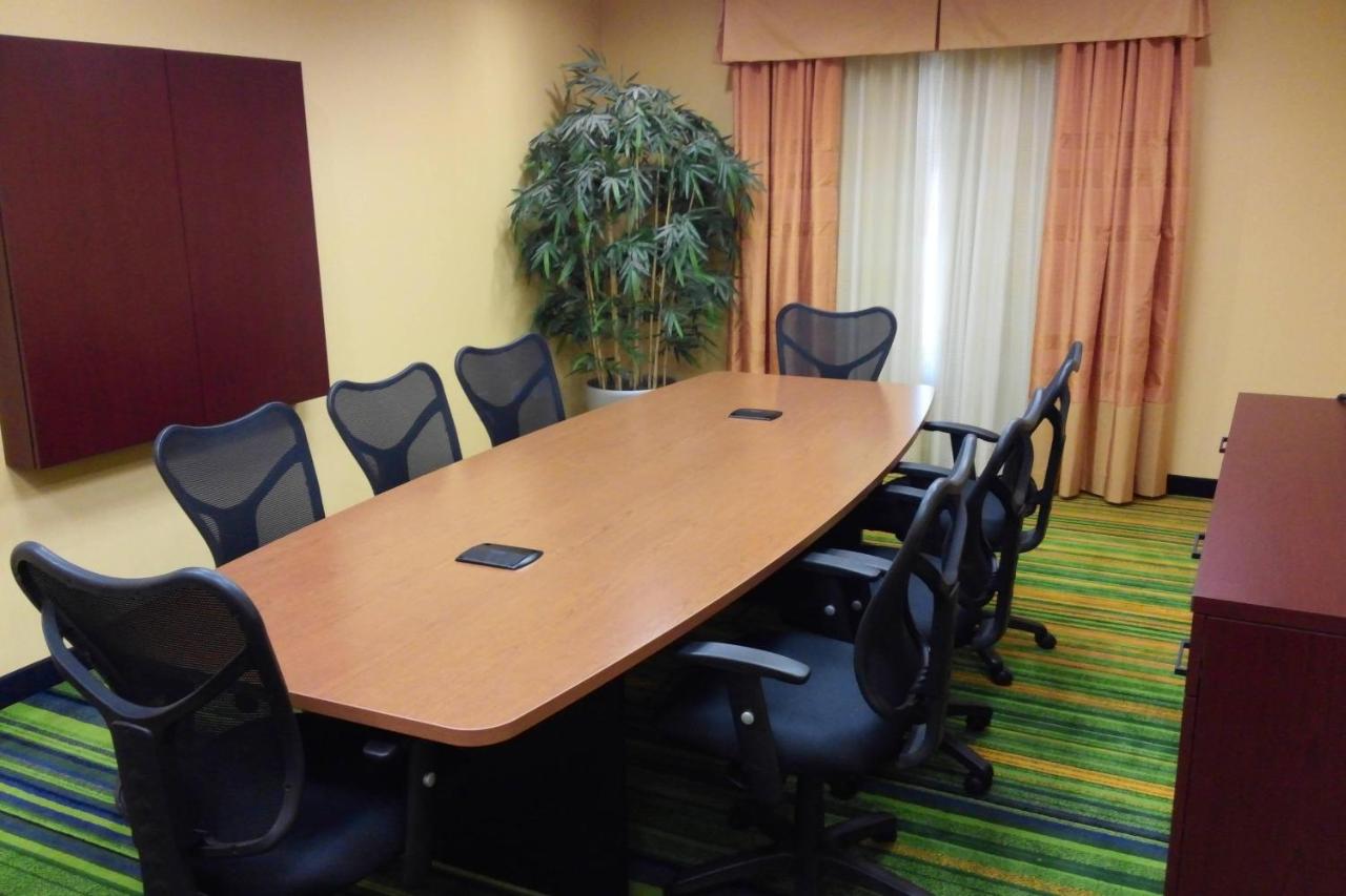 | Fairfield Inn & Suites Indianapolis Avon