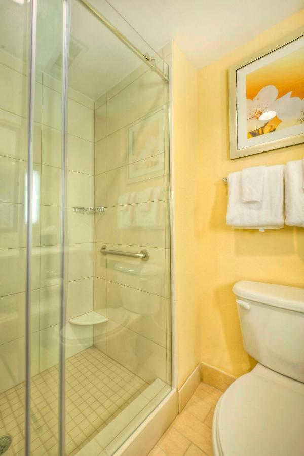 | Fairfield Inn & Suites by Marriott Durham Southpoint