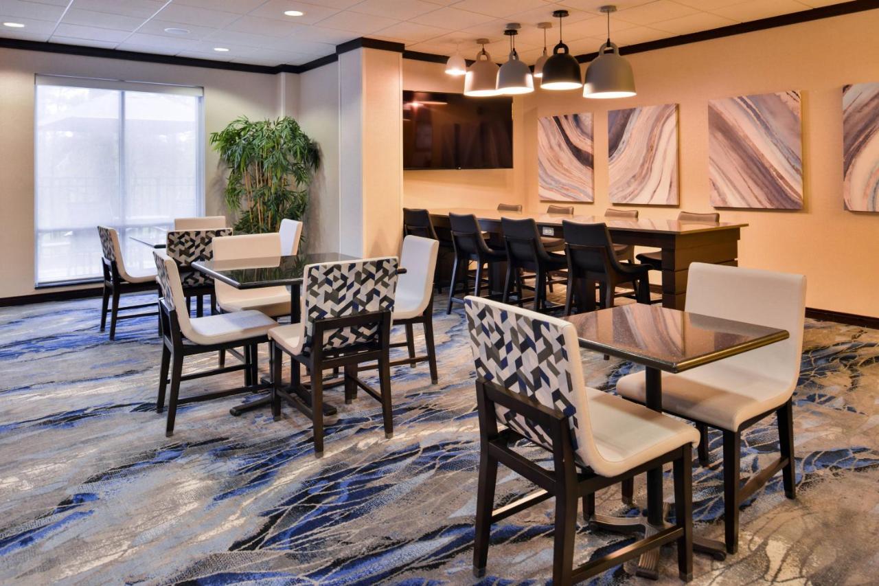  | Fairfield Inn & Suites Raleigh Durham Airport/ Brier Creek