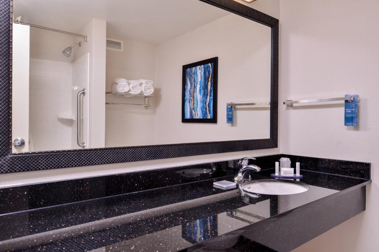  | Fairfield Inn & Suites Raleigh Durham Airport/ Brier Creek