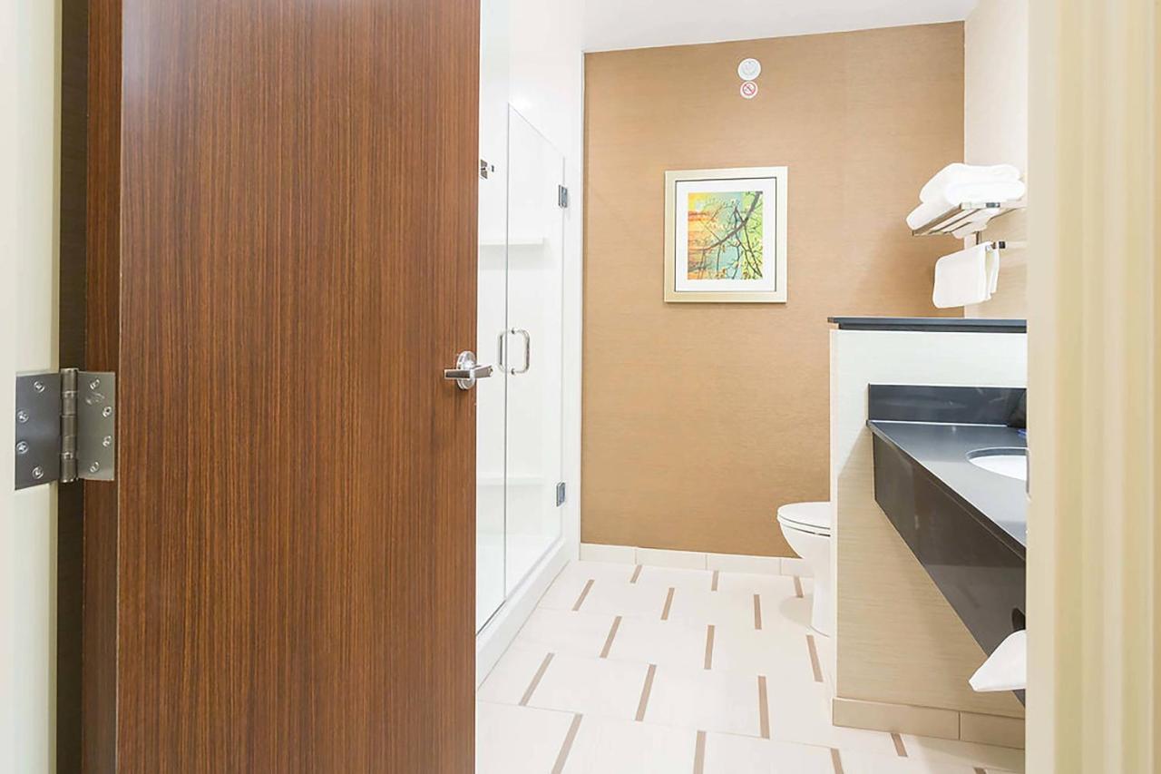  | Fairfield Inn & Suites Jamestown