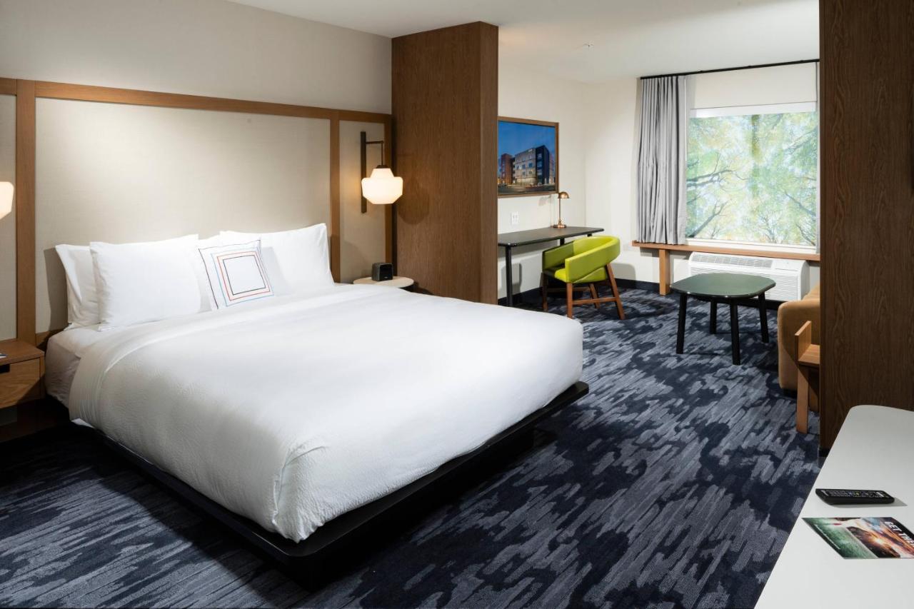 | Fairfield Inn & Suites Las Vegas Northwest