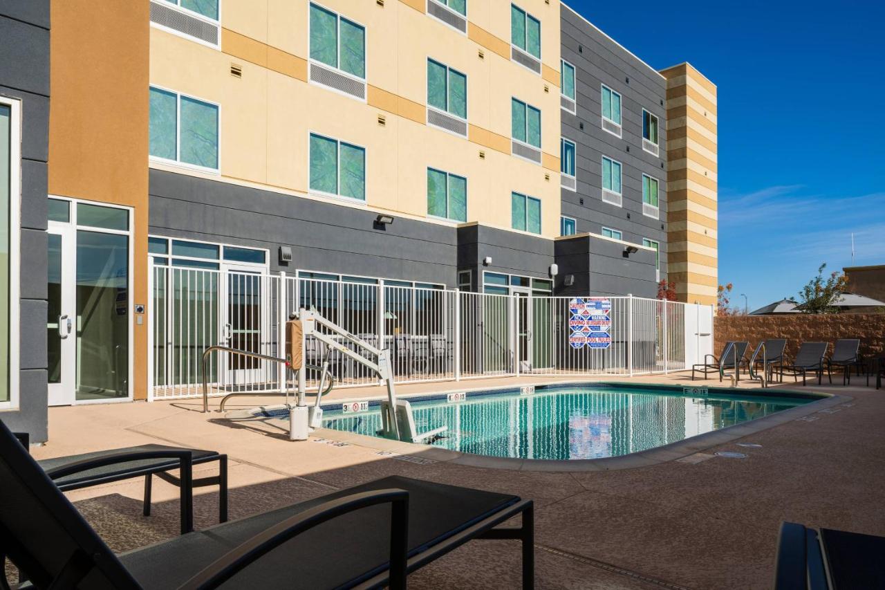 | Fairfield Inn & Suites Las Vegas Northwest