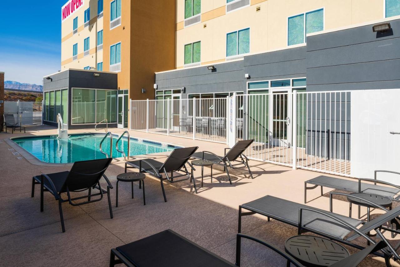 | Fairfield Inn & Suites Las Vegas Northwest