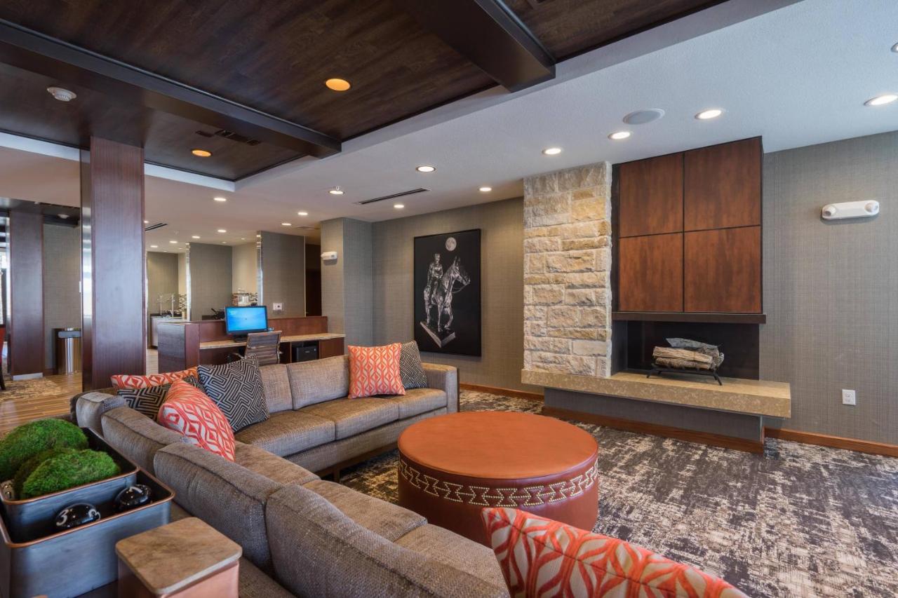 | Fairfield Inn and Suites by Marriott Lubbock Southwest