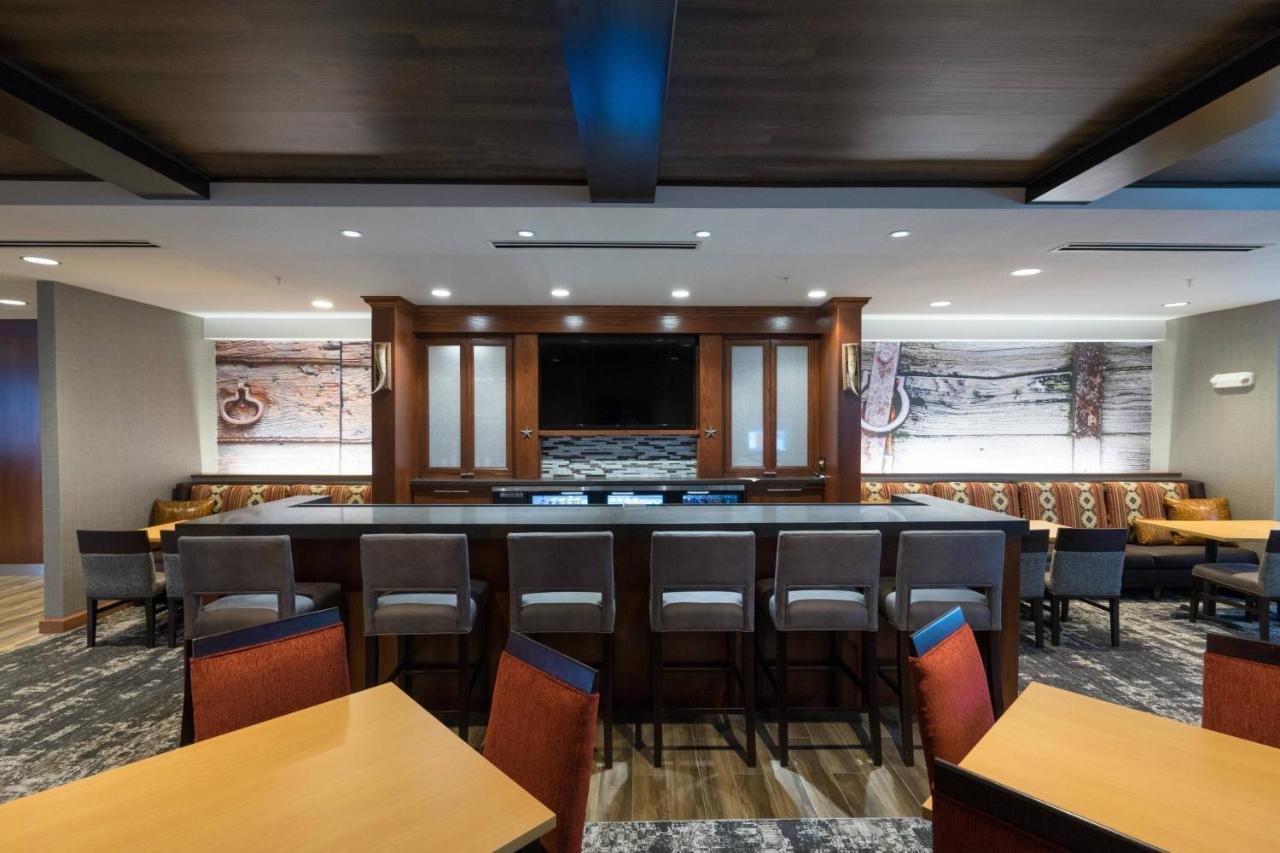 | Fairfield Inn and Suites by Marriott Lubbock Southwest