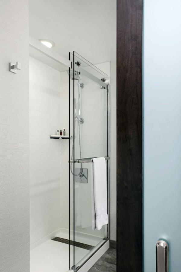 Double Room at Marriott Cincinnati Airport