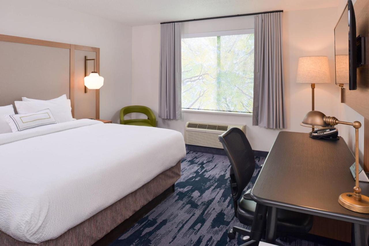 | Fairfield Inn by Marriott Pittsburgh New Stanton