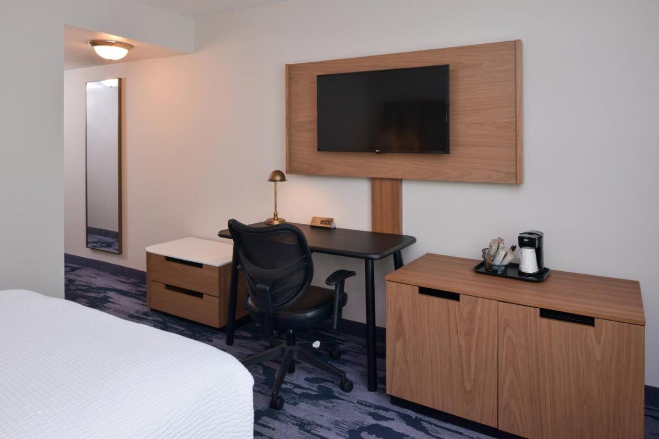 | Fairfield Inn by Marriott Pittsburgh New Stanton