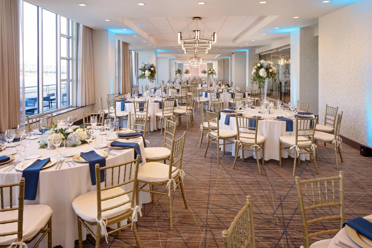 | Cincinnati Marriott at RiverCenter