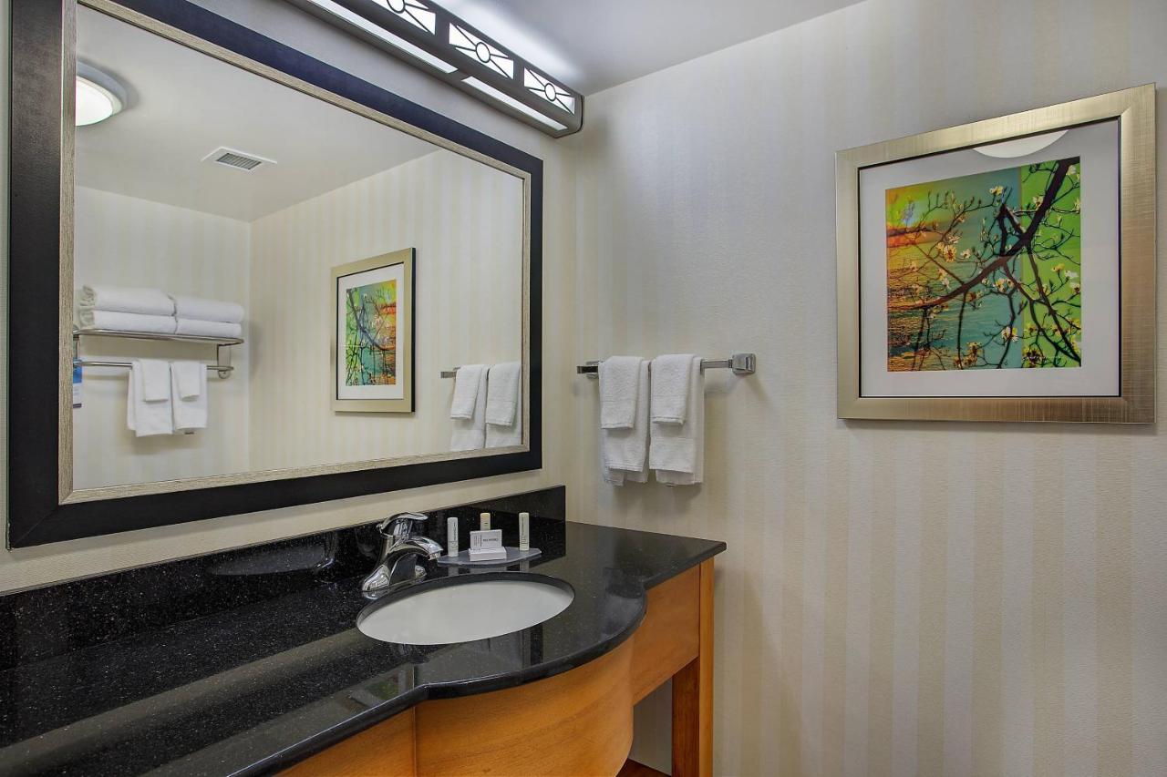  | Fairfield Inn & Suites Kodak
