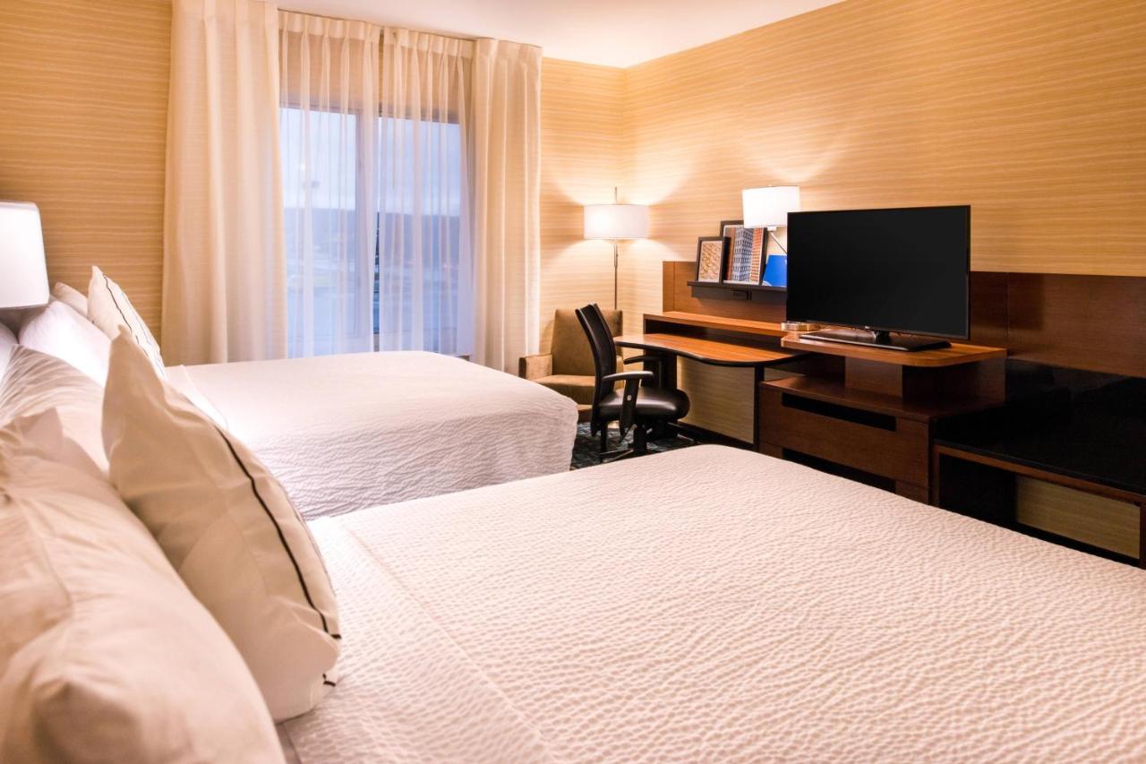 | Fairfield Inn & Suites Utica