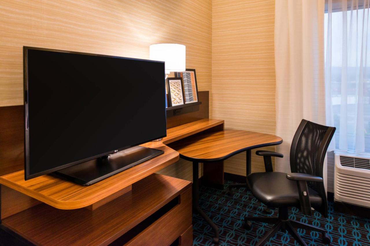 | Fairfield Inn & Suites Utica