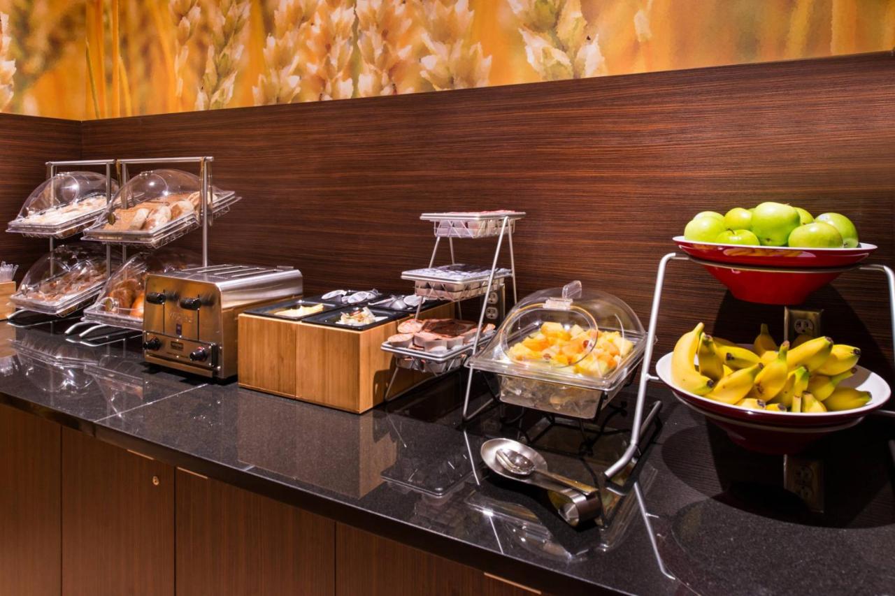 | Fairfield Inn & Suites Utica