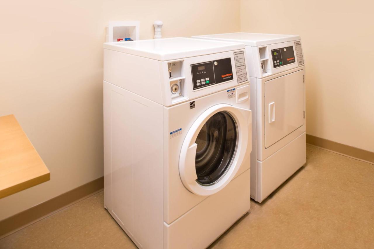 | Fairfield Inn & Suites Utica
