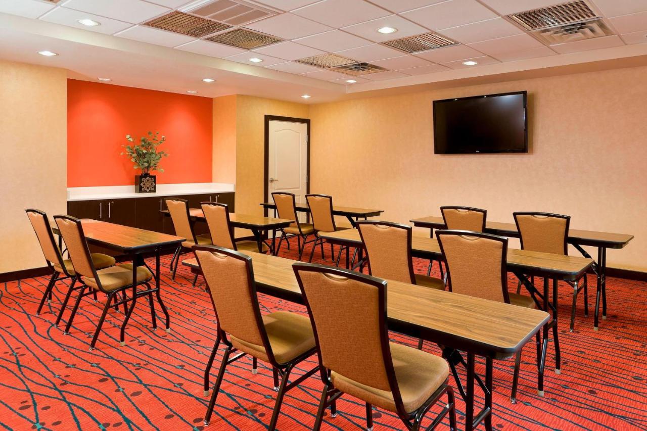 | Residence Inn Bismarck North