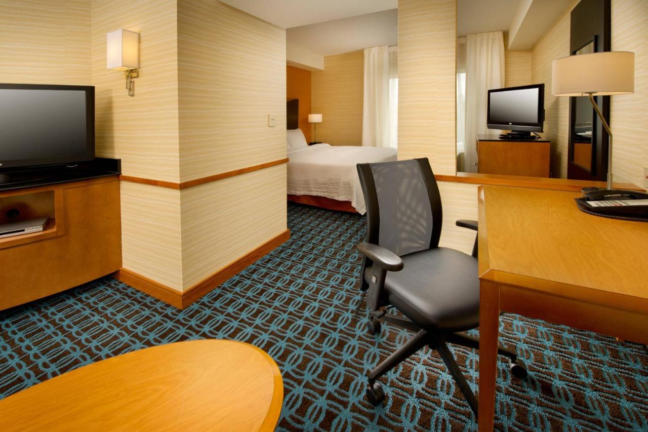 | Fairfield Inn & Suites Germantown Gaithersburg