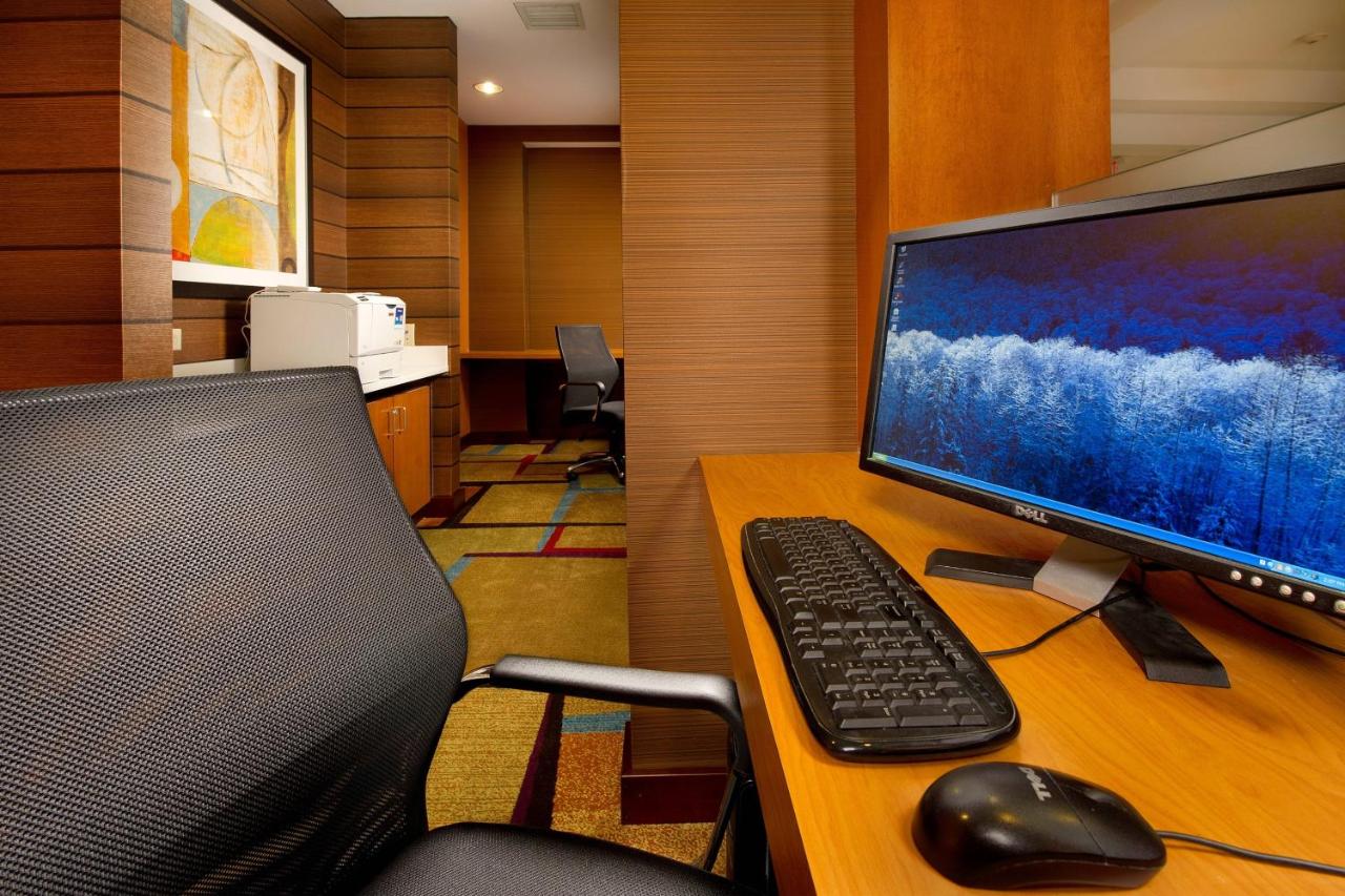 | Fairfield Inn & Suites Germantown Gaithersburg