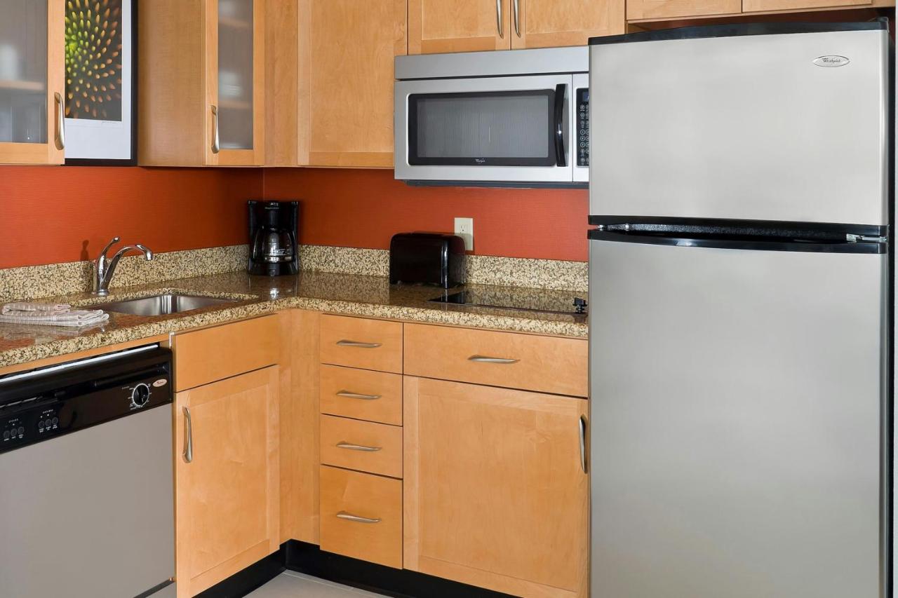 | Residence Inn Canton