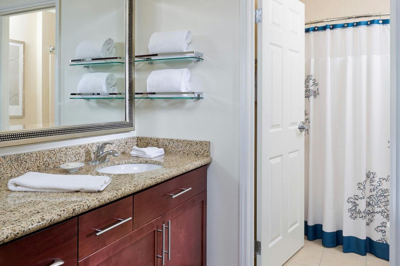| Residence Inn Canton