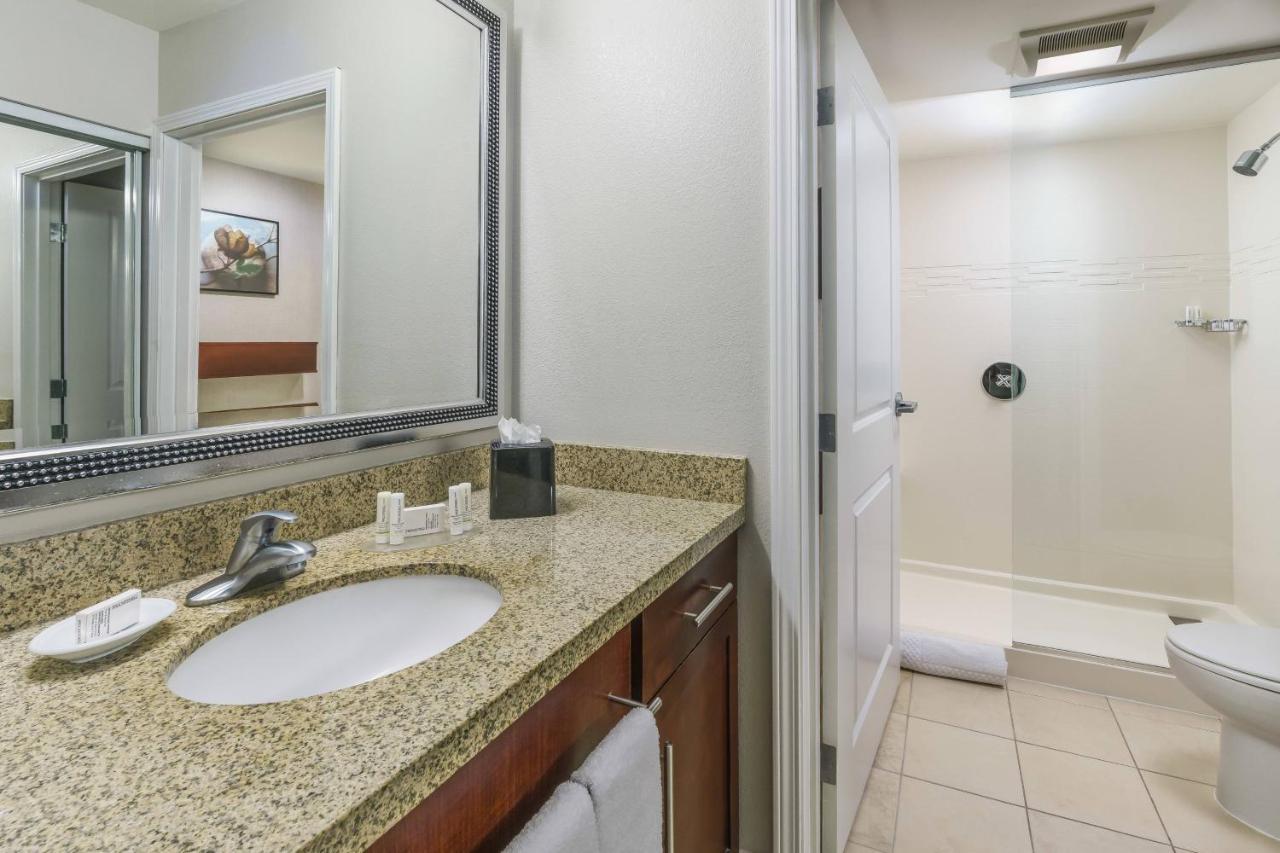 | Residence Inn Burlington Colchester