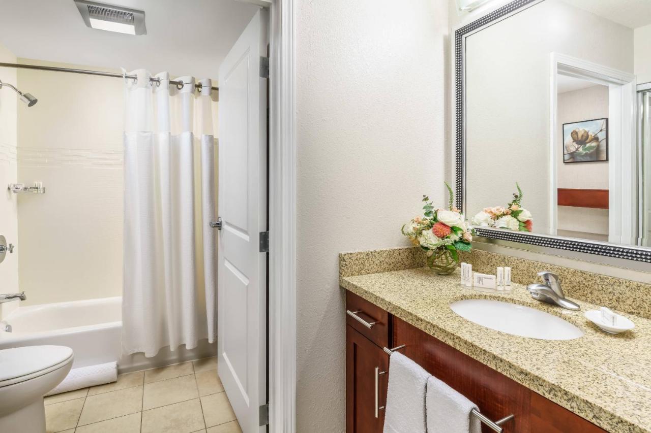 | Residence Inn Burlington Colchester
