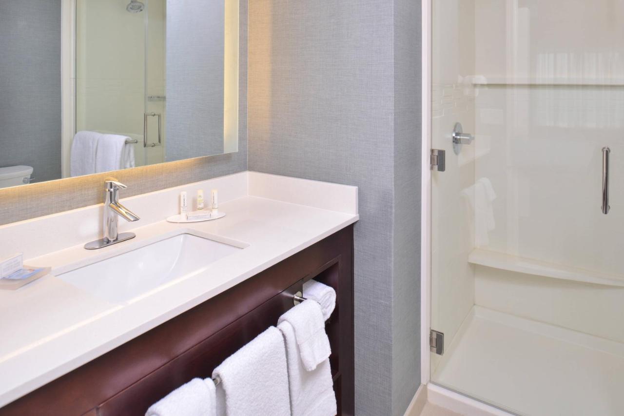 | Residence Inn Cedar Rapids South