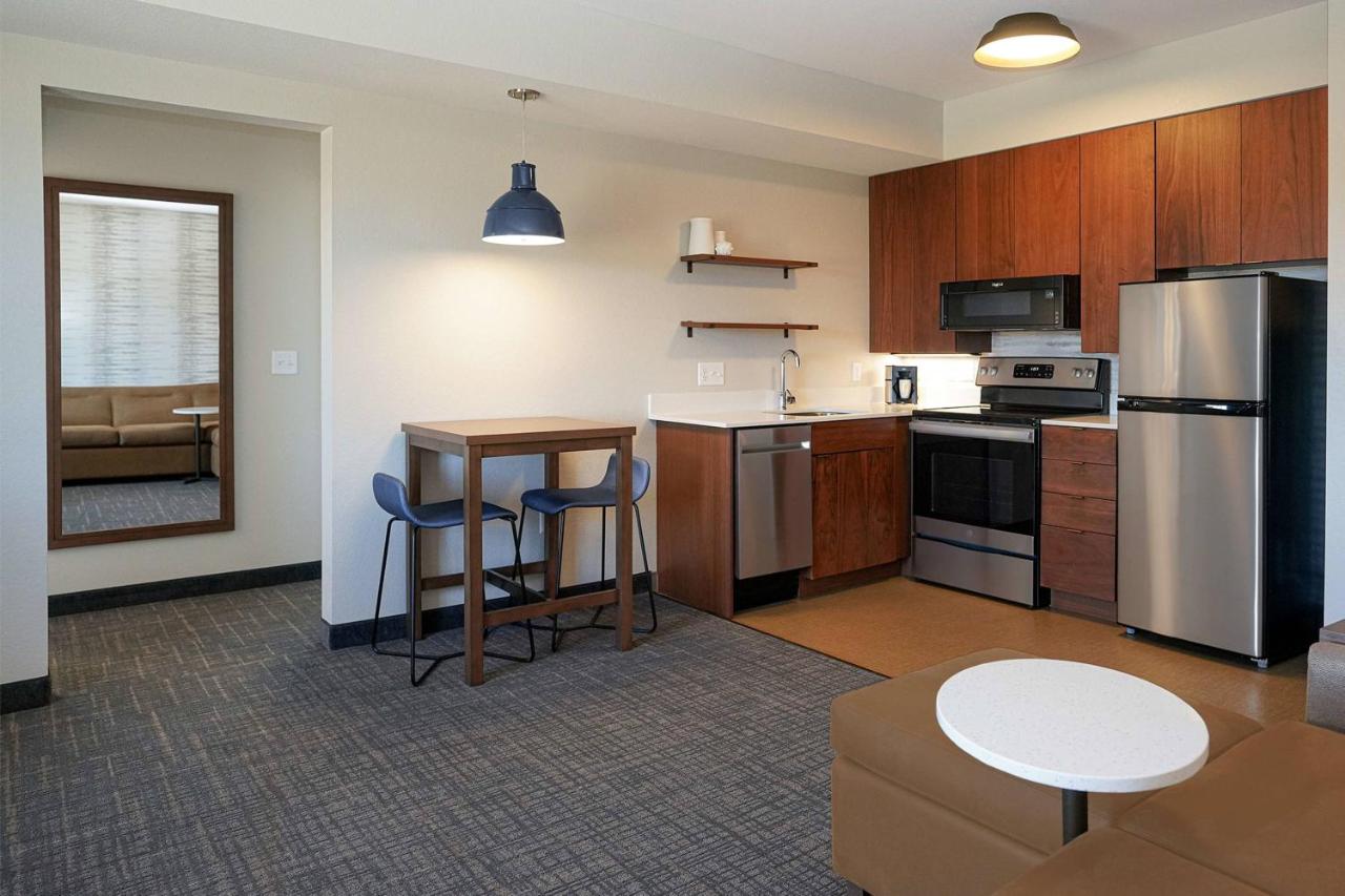 One Bedroom, 1 Bedroom Suite, 1 King, Sofa bed at Residence Inn by Marriott Colorado Springs First & Main