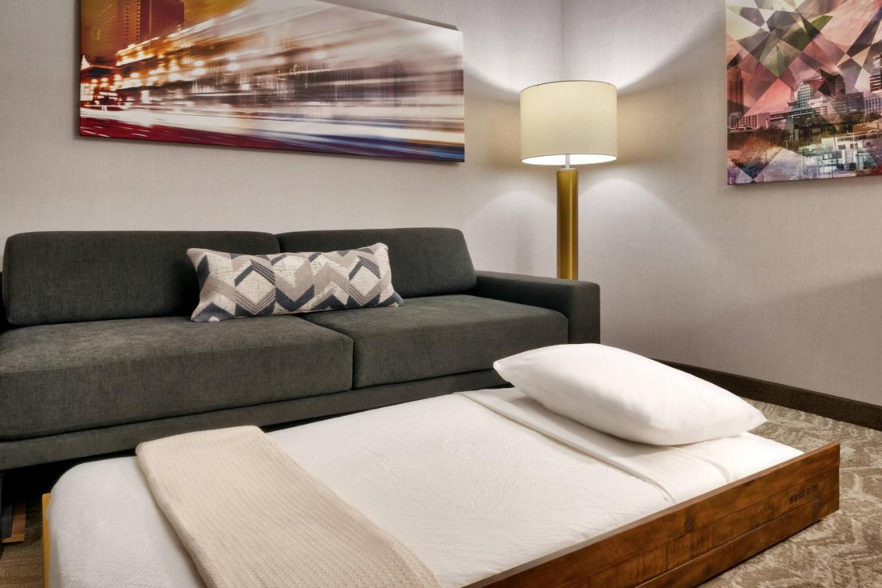 Queen Suite with Sofa Bed and Mountain View - Hearing Accessible at SpringHill Suites by Marriott Salt Lake City West Valley