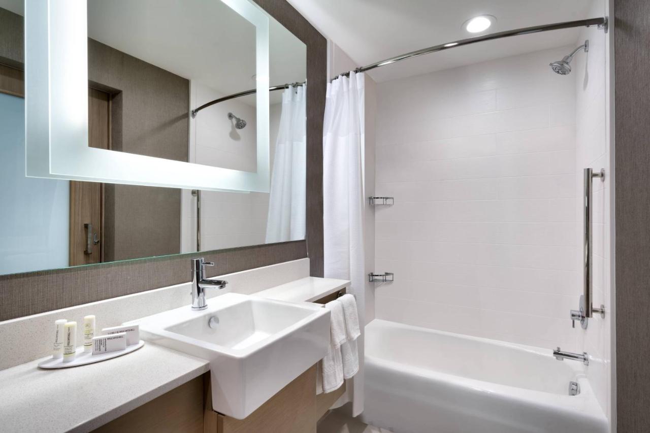 Queen Suite with Sofa Bed and Mountain View - Hearing Accessible at SpringHill Suites by Marriott Salt Lake City West Valley