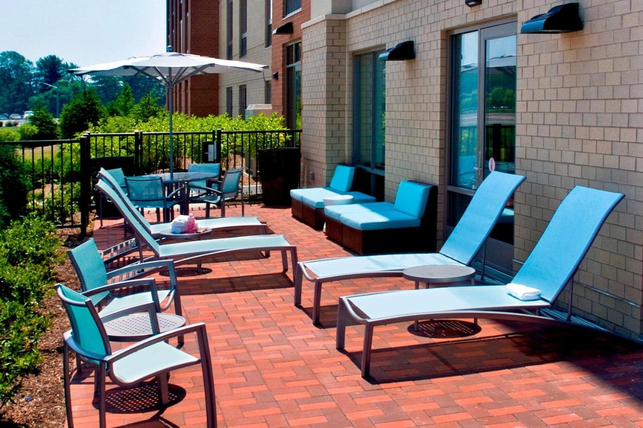 | Springhill Suites by Marriott Syracuse Carrier Circle