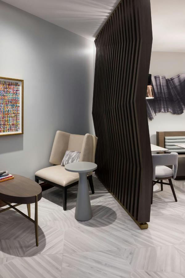 | Richmond Marriott