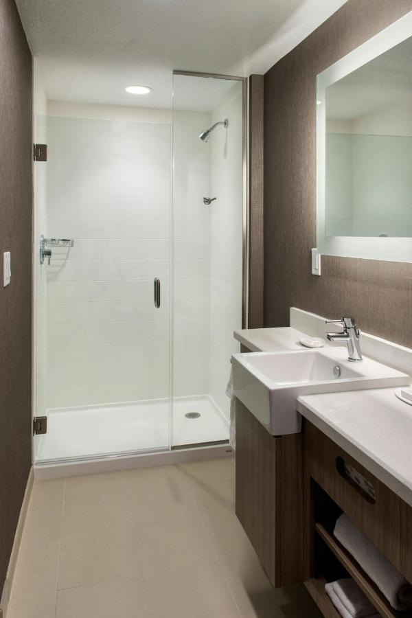 | SpringHill Suites by Marriott Tampa Suncoast Parkway
