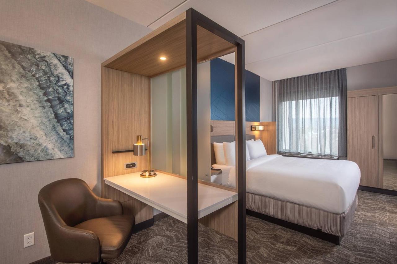 King Suite with Trundle Bed at SpringHill Suites by Marriott Frederick