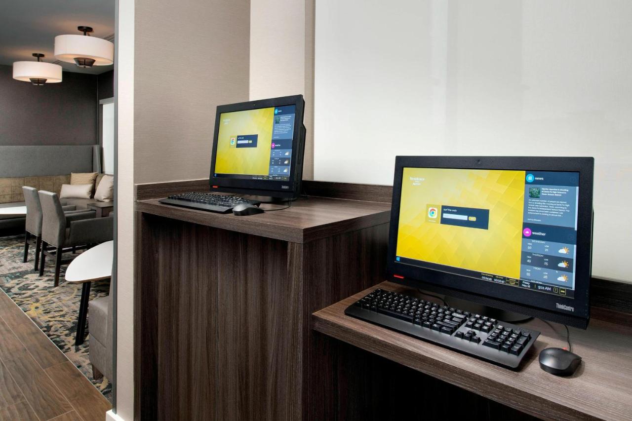 | Residence Inn by Marriott Denver Airport/Convention Center