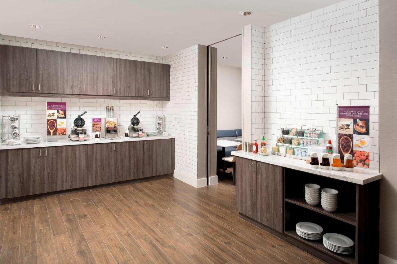 | Residence Inn by Marriott Denver Airport/Convention Center
