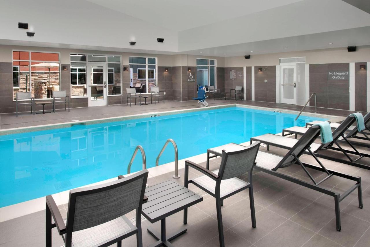 | Residence Inn by Marriott Denver Airport/Convention Center