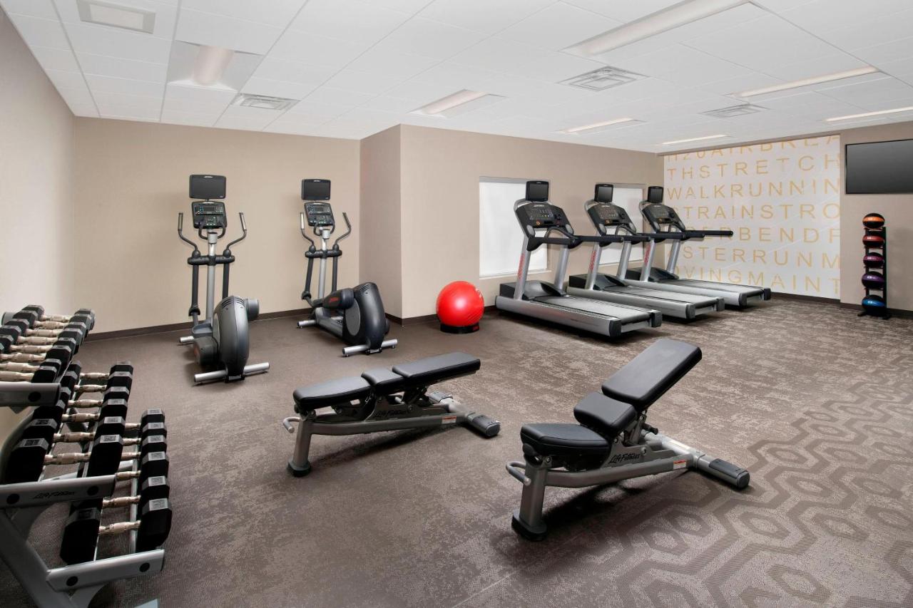 | Residence Inn by Marriott Denver Airport/Convention Center